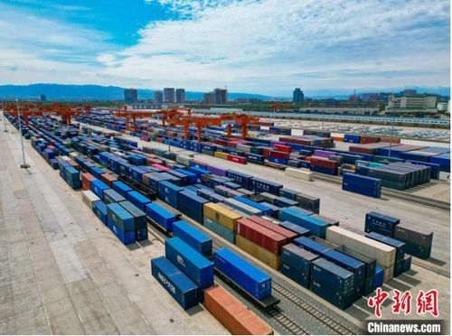 中歐班列長安號開行十周年 西安 鋼鐵駝隊 織就商貿新絲路